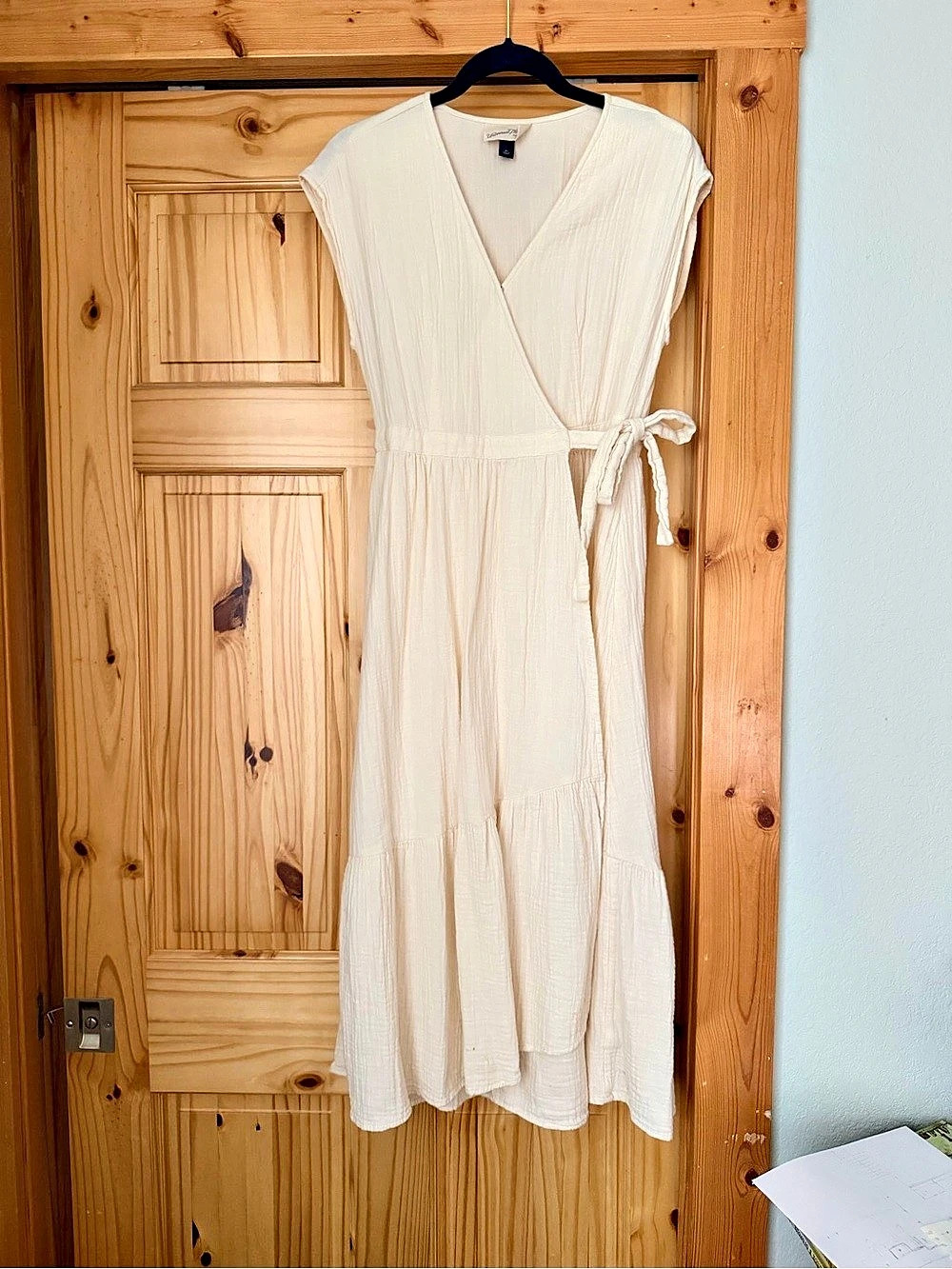 Universal Thread Cotton Midi Wrap Dress in White Size XS